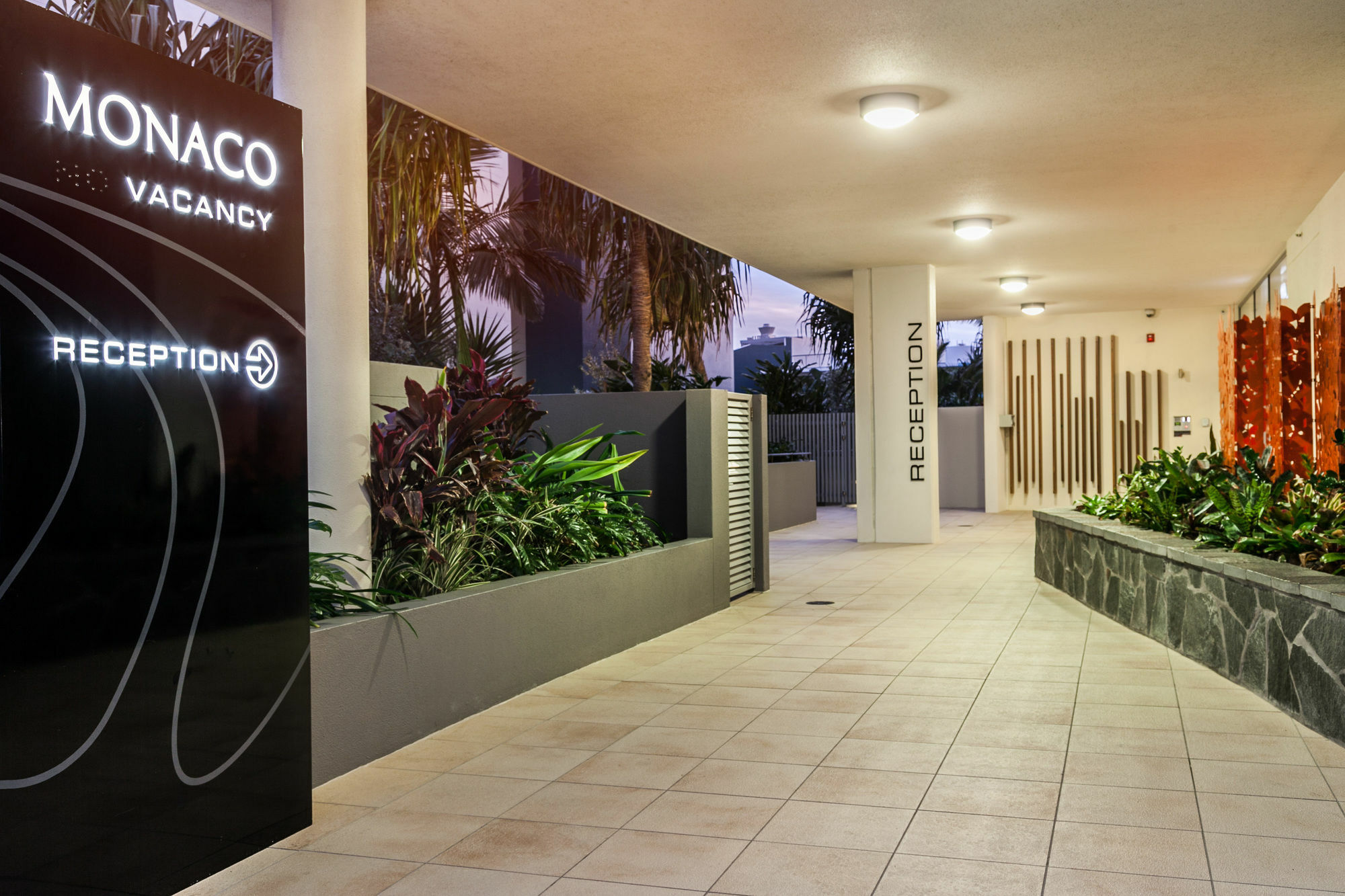 Monaco Caloundra Aparthotel Ngoại thất bức ảnh